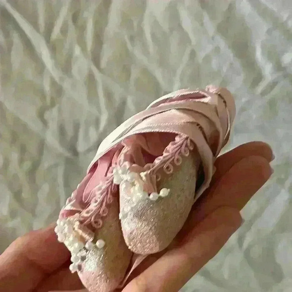 NWT Kur Pink Glitter Ballet Slipper Ballerina Ornament - Ornament Gift Idea - Picture 6 of 11